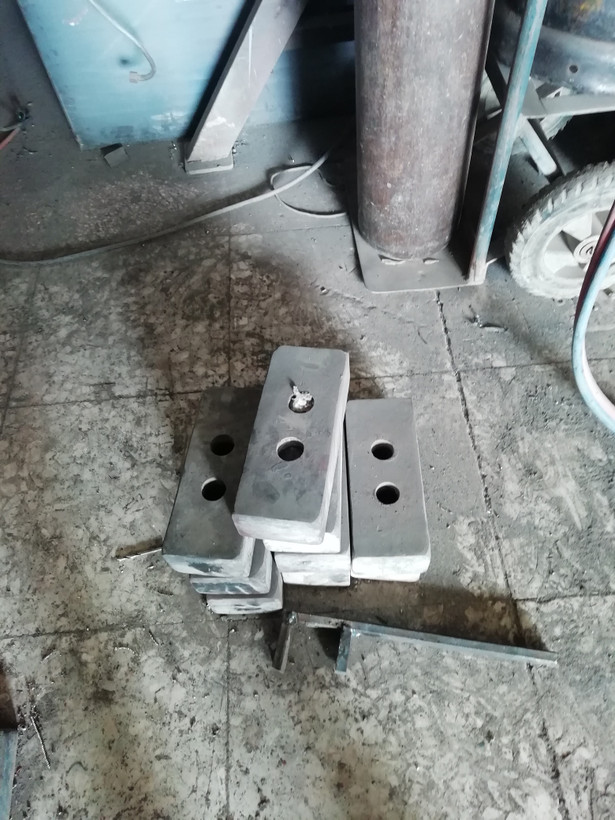 چکش آسیاب چکشی | Hammer Mill Hammer | چکش ضد سایش آسیاب | سورنا پردیس خاورمیانه